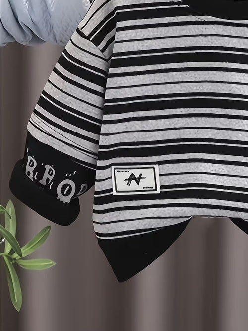 2pcs Set - Boys' Korean-style Spring-autumn Black and White Striped T-shirt + Washed Denim Pants Set